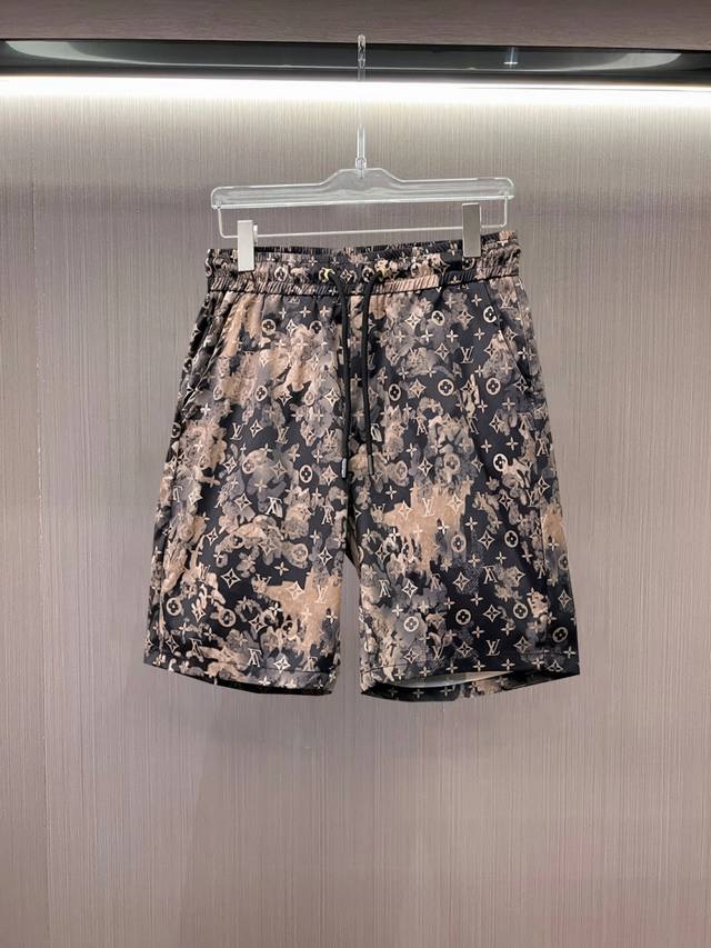 Louis Vuitton LV Original Couple Style Shorts, Spring/Summer 2500, available in