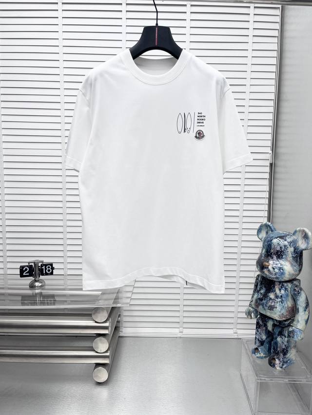 Moncler* 2025 Spring/Summer New Short-Sleeve Crew Neck T-Shirt. High-end custom
