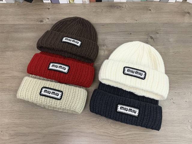 9918##Miu Miu Knitted Hat Casual Wool Hat Autumn Winter Beanie Versatile Unisex