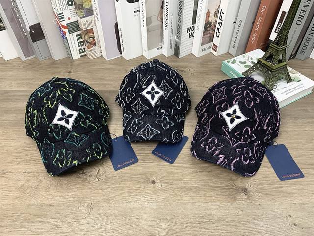 9895##Lv Soft Top Distressed Baseball Cap Casual Duckbill Cap Unisex Versatile H