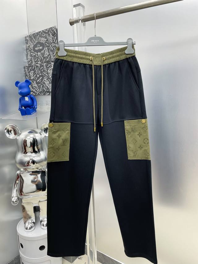 LV Louis Vuitton 2025 Fall/Winter New Flocked Pocket Brand Logo Casual Pants, Av