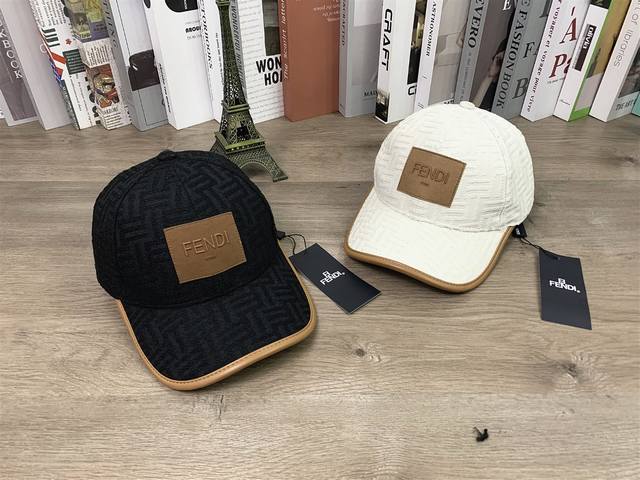 9880##Fendi Classic Baseball Cap, Casual Flat Cap, Unisex, Face-Slimming, Versat