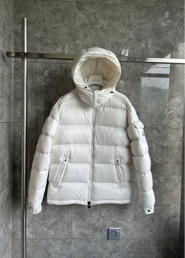 M92 Maya White. The best down jacket ever made by . Sizes: M-3XL.