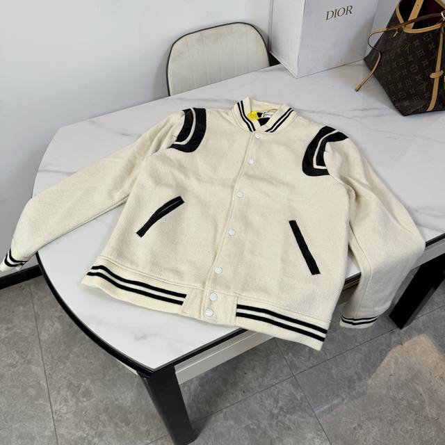 Style No.: B28 High-quality version in stock, all sizes available. Saint Lauren