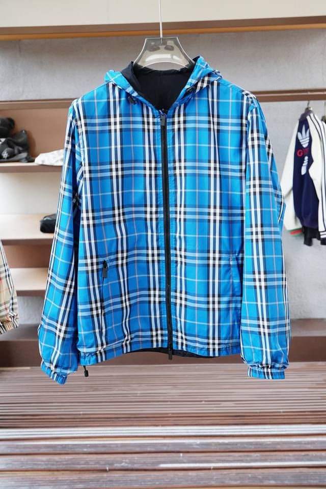 Bbr Burberry - Details: Burberry Equestrian Rider Logo Jacket. Made from high-qu