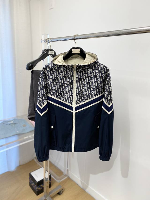 Dior 2025 New Arrival Jacket, stylish and chic, simple and versatile design, di