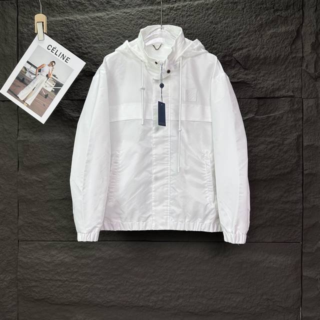 2025 New Style Hooded Zipper Jacket with Hidden Chest Badge, Couple Style. High