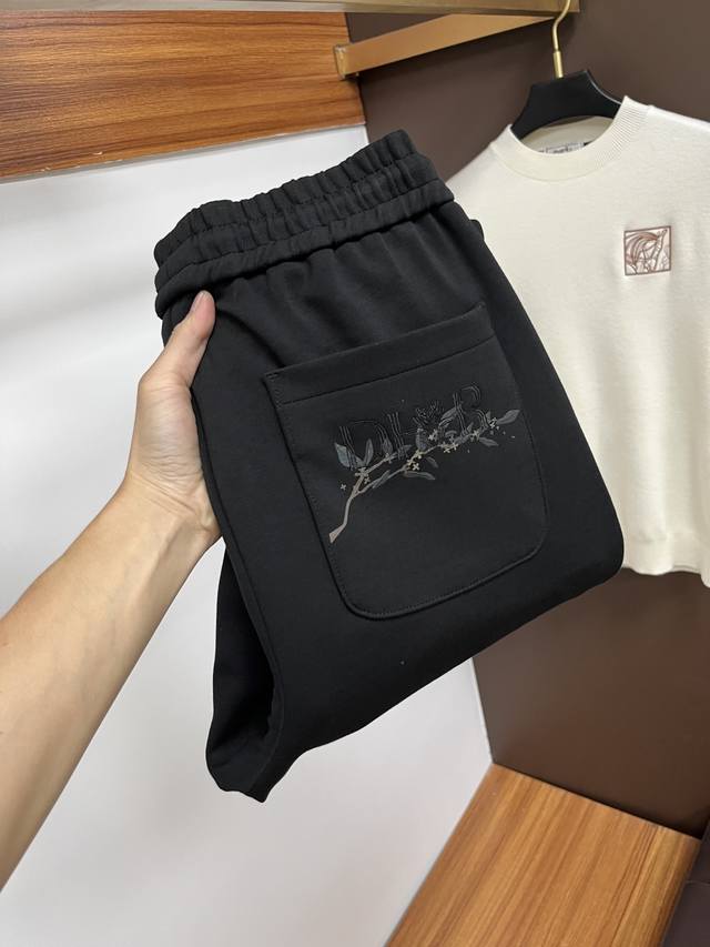 Dior 2025 Autumn/Winter New Arrival. High-quality, original custom-made fashion