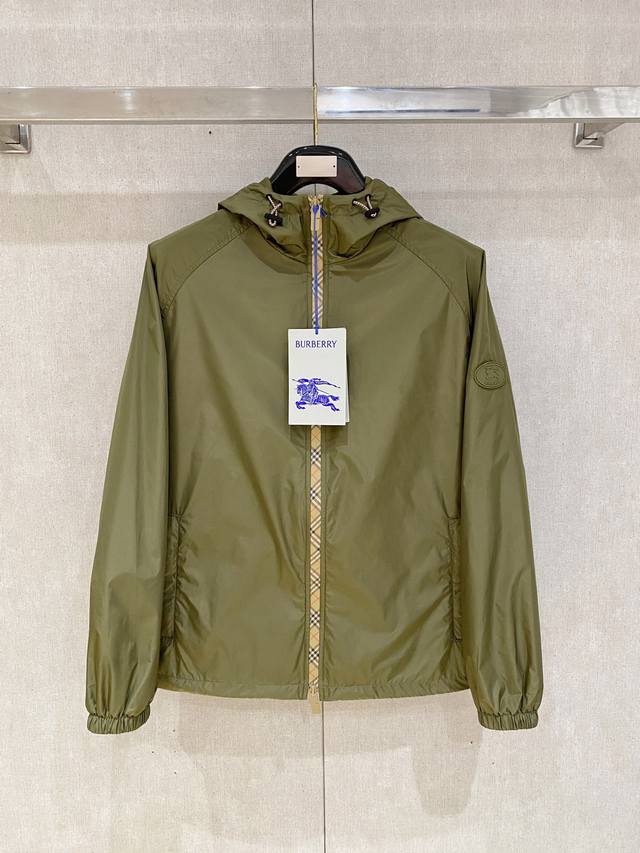 Burberry, 2025 New Arrival Jacket, stylish and chic, simple and versatile, embr