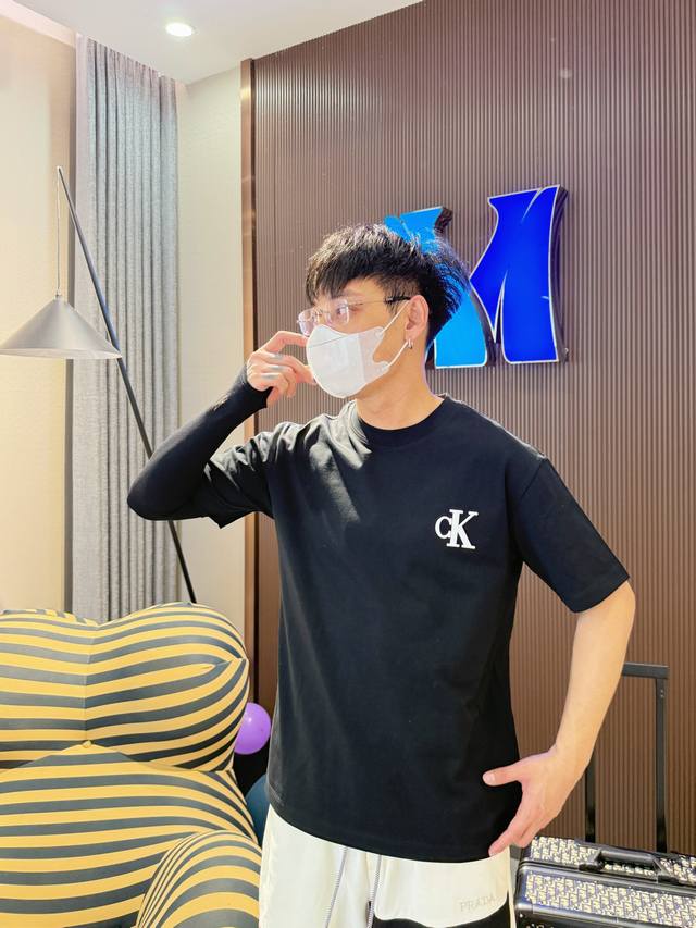 Ck All tags included. Newest 2025 Summer style short-sleeved shirt, available in