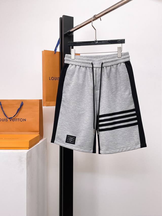 Tb Complete with all three labels, 2025 Summer New Men's Casual Shorts. High-end