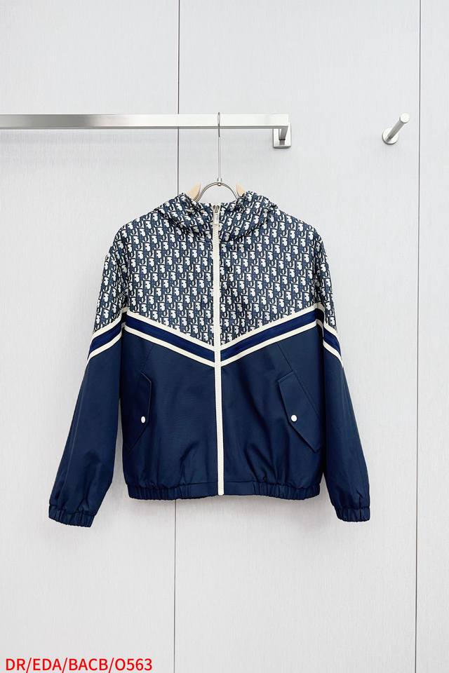 O563 Dr Dior Haute Couture 2025 Autumn/Winter New Arrival. This sophisticated bu