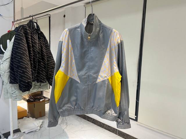 Top Version 1V 2025Fw Autumn/Winter New Yellow-Gray Patchwork Long-Sleeved Windp