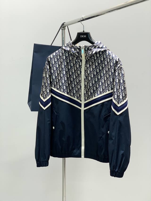 Dior, Spring 2025 New Arrival, available in boutiques. A simple, stylish, and ca