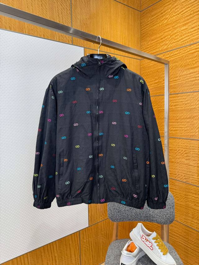 Gucci Colorful Jacquard Hooded Long-Sleeved Jacket Made of nylon fabric, it feel