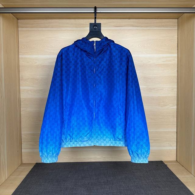 Gucc* 2025 Spring/Summer New Gradient Monogram Double G Windbreaker Jacket with