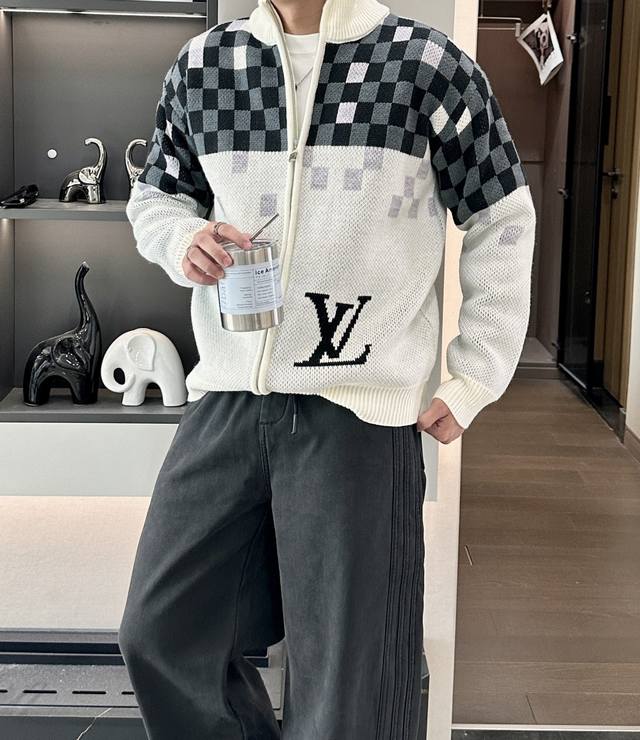 Lv Hot Selling 2025 Autumn/Winter High-End Custom Urban Style Thick Cardigan Swe