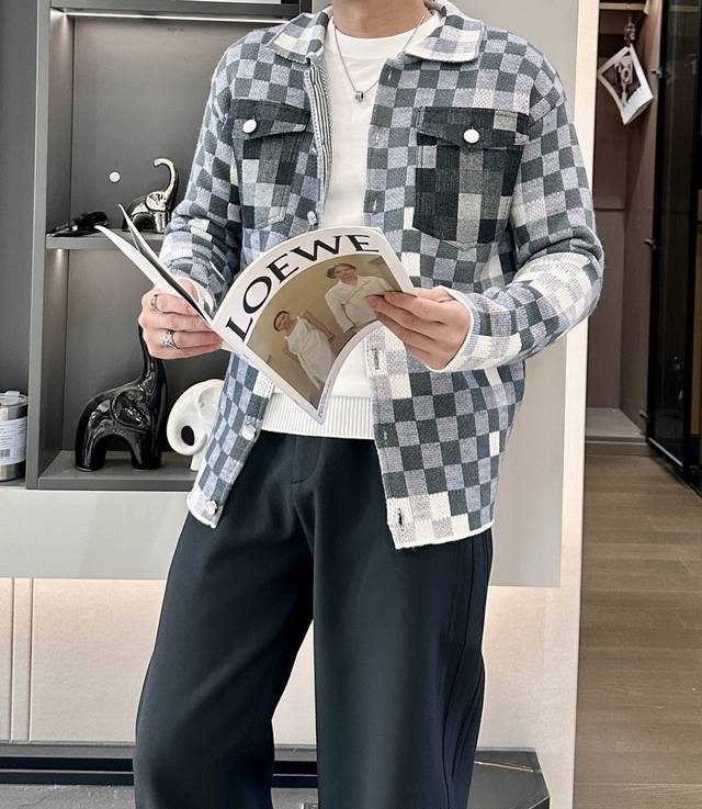 Lv Hot Selling 2025 Autumn/Winter High-End Custom Urban Style Thick Cardigan Swe