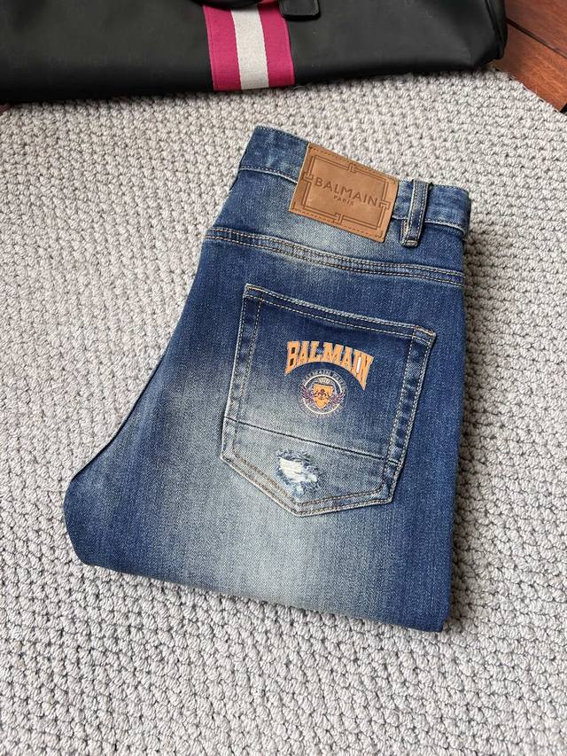 Bl New 2025 Autumn/Winter collection, available online. Men's casual jeans, orig