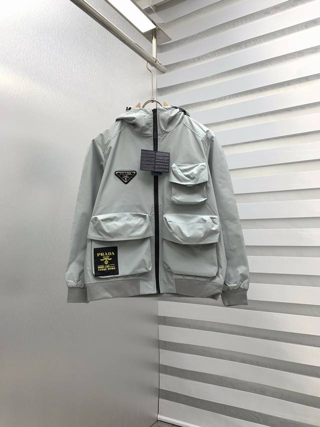 pra Same style as the official 2025Ss collection, complete with all three tags,