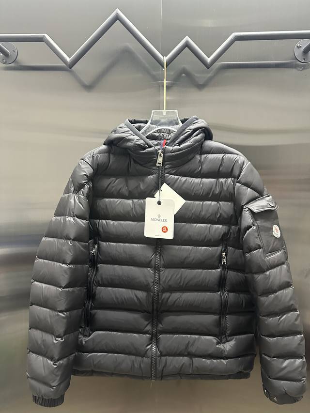 Moncler Avocette Solid Color Hooded Zipper Outdoor Warm Down Jacket 90% Down Fil