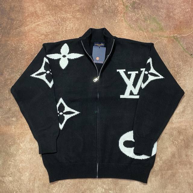 Louis Vuitton-1V Monogram Zipper Sweater. Made from a blended wool yarn, this sw