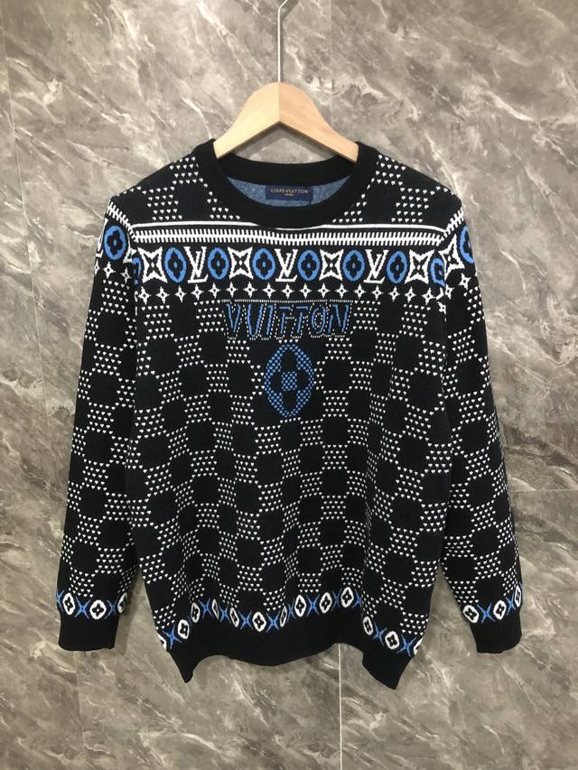 Lv24Ss Autumn/Winter Classic Knit Crew Neck Sweater. Features 3D embroidered let