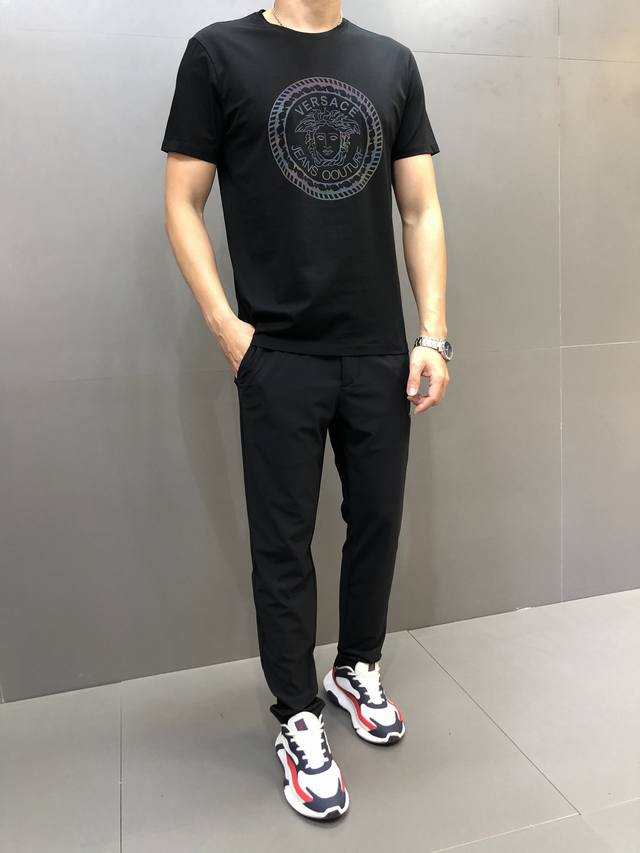 Versace. Newest and hottest short-sleeved T-shirt of the year. Same style as in