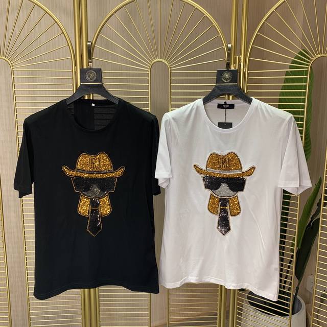 p Fendi. Newly released best-selling embroidered short-sleeved T-shirt, availabl