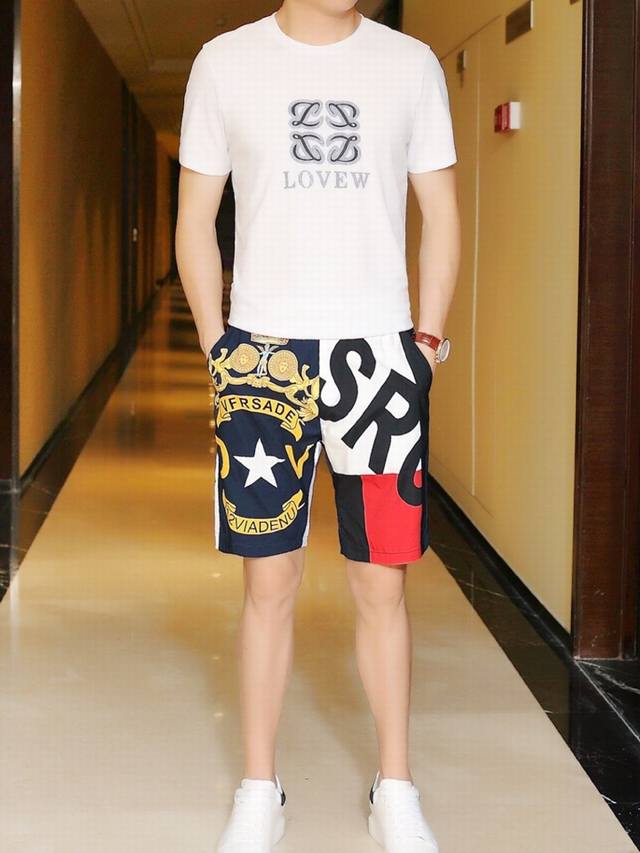 VErsace Italian Summer New Arrival High-Fashion Casual Shorts, Same Style as in