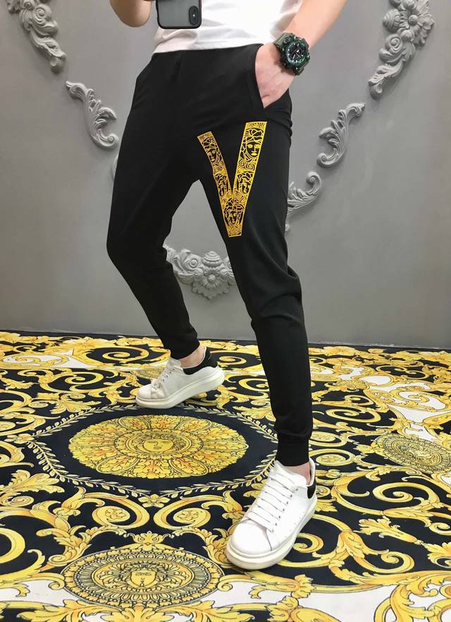 Versa*Ce Zl003 Versa 20Ss Summer Bestselling Casual Pants. Features an embroider