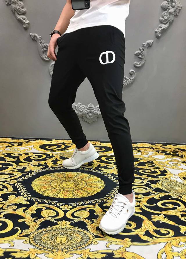 Di*Or Zl003 Dior 20Ss Summer Bestselling Casual Pants. Features embroidered Dior