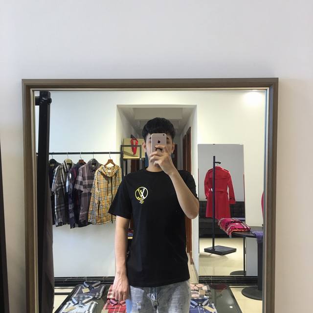 Special Offer: Louis Vuitton Spring/Summer New Men's Letter Print T-Shirt, Excl