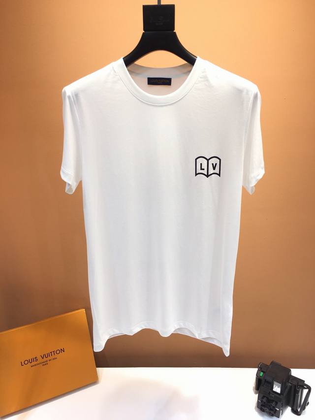 Louis Vuitton, Spring/Summer 2017 runway collection, available simultaneously on