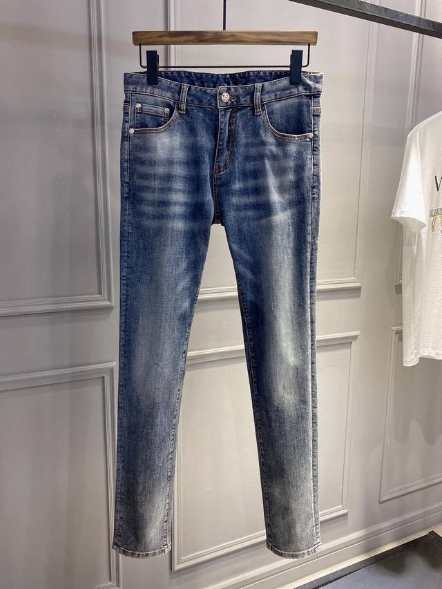 Gucci European and American style new arrival: Super fashionable jeans with ori