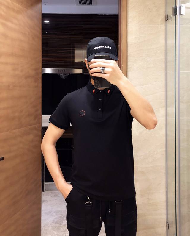 Lv Spring/Summer Mercerized Cotton Collared Short-Sleeve T-Shirt, a highly antic