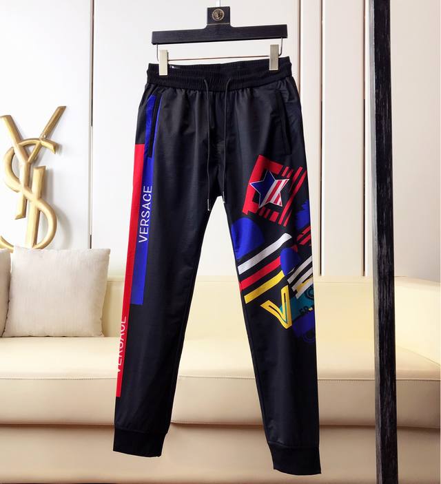 New Versace Men's Casual Pants! Available simultaneously on the official websit