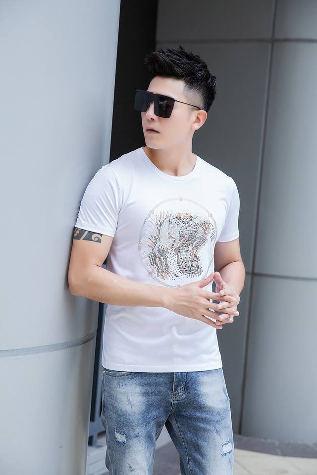 Special Price Gucci Latest Men's Short-Sleeve Crew Neck T-Shirt, Boutique Qualit