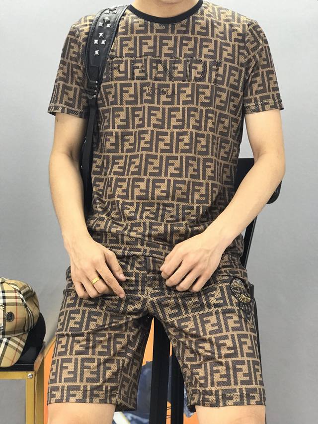 New Fendi Men's Shorts Set (2680)! Available simultaneously on the official web