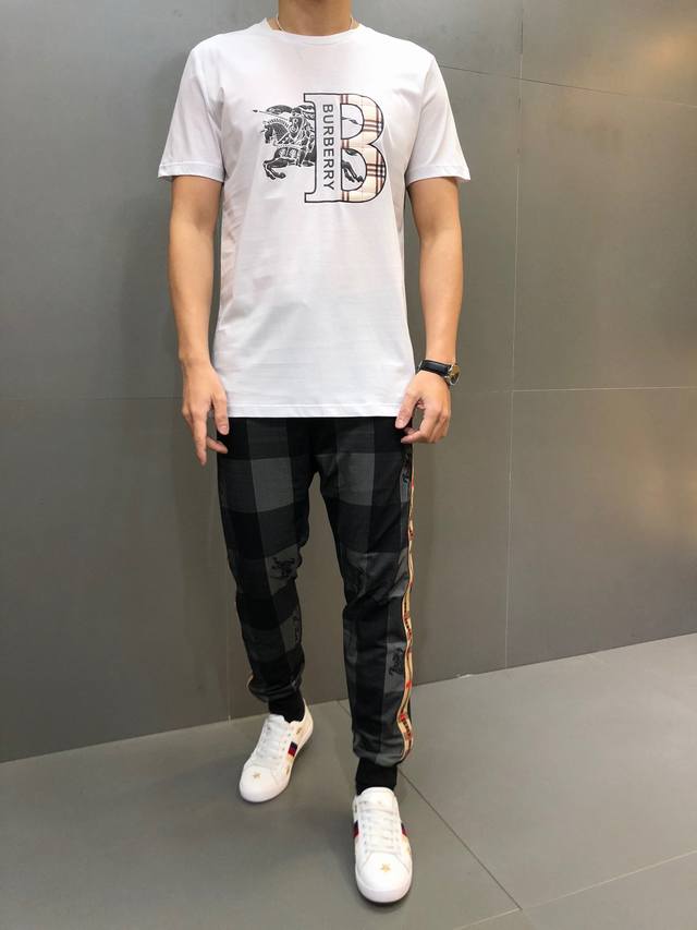 Burberry. Suitable for those weighing over 200 jin (approximately 100 catties).