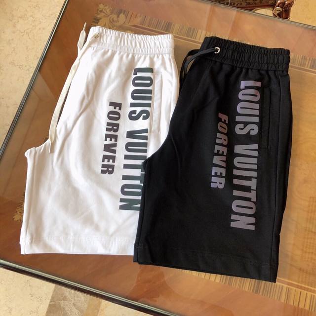 Highly recommended! Top quality! Size L. Fabric: Premium double mercerized cott