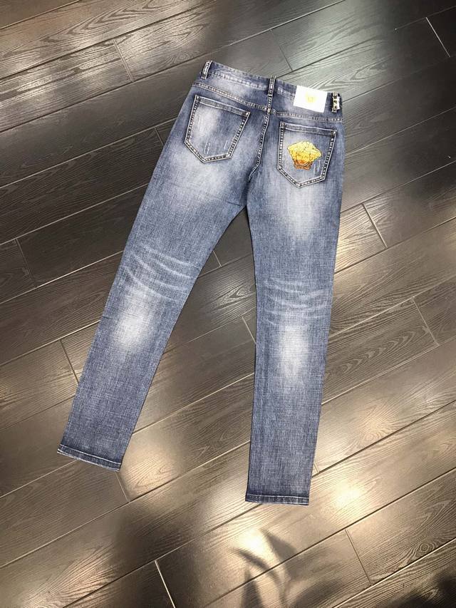 Versace Spring/Summer New Men's Jeans - Ultra-thin, slightly stretchy fabric, sa