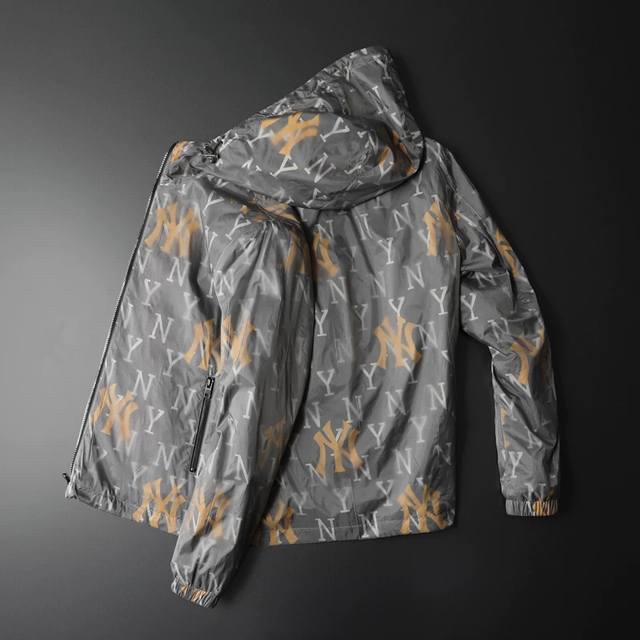 Featured early spring collection, men's hooded windbreaker jacket, a stylish an