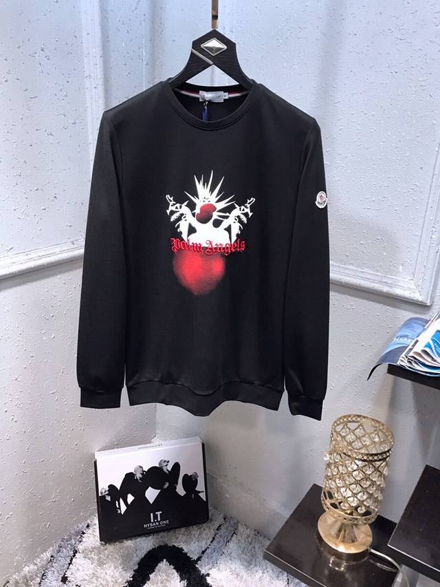 Moncl*R The latest autumn/winter collaboration with Palm Angel is now available