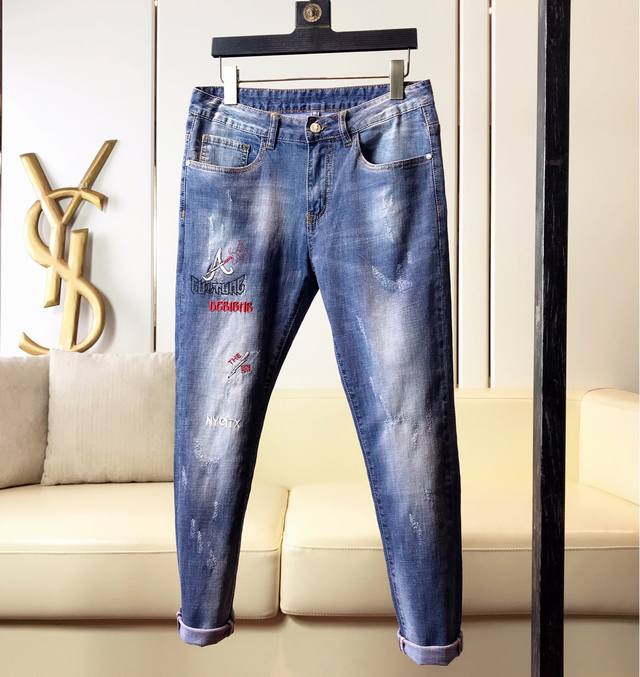 Burberry Jeans - Top-quality imported original jeans, crafted with original har