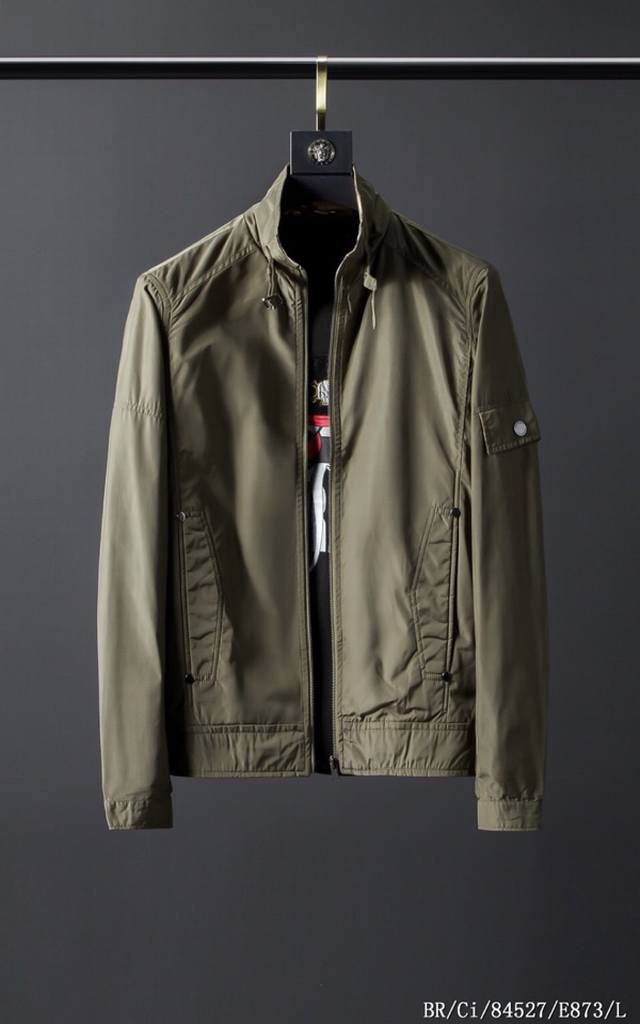 Spring Collection Burber*Y E873 Haute Couture 20Ss. This collection includes cla