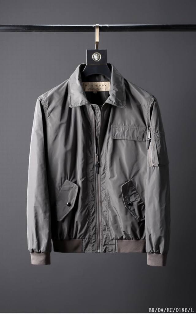 Spring Collection Burberry D186 Burberry**Y Haute Couture 20Ss Styles include th