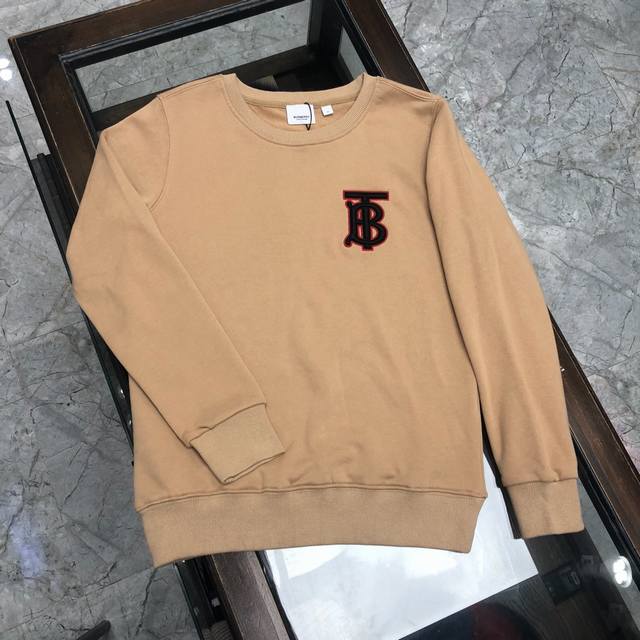 In stock, dropshipping available. Burberry latest sweatshirt. Exclusive logo se