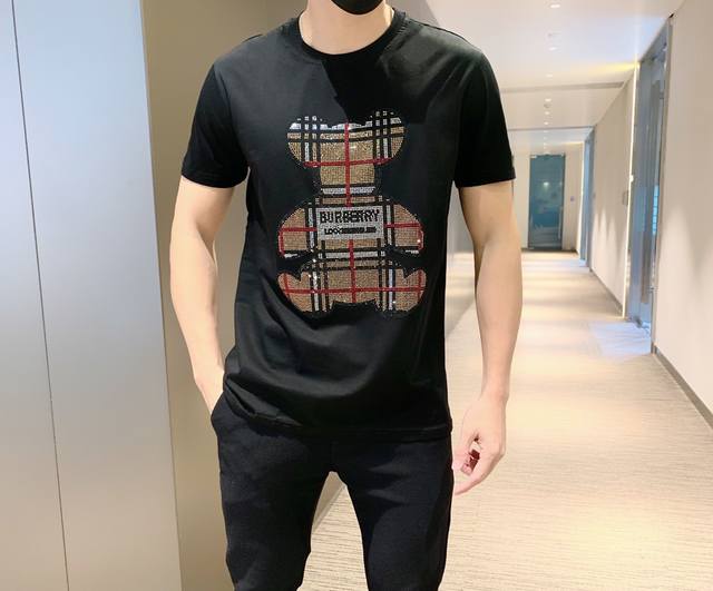 New Burberry short-sleeved shirt made of premium mercerized cotton, smooth and