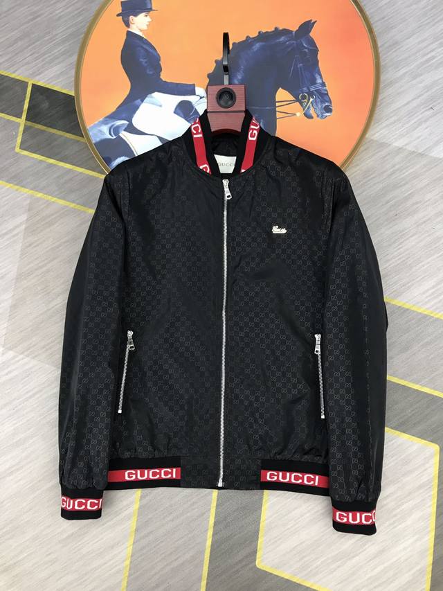 In stock, ready to ship immediately. New Gucci spring jacket, in perfect condit